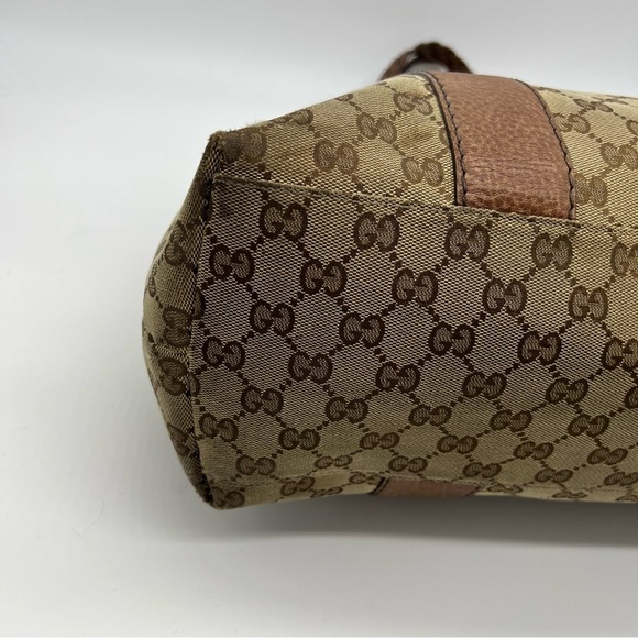 Gucci Tan and Brown Monogram Shoulder Bag - Picture 9 of 16